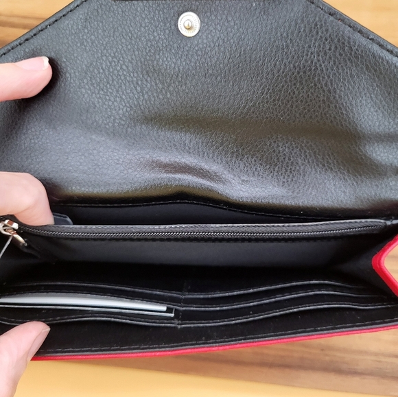 Nine West Red Wallet with a Sleek Envelope Design, NWT - Picture 4 of 4